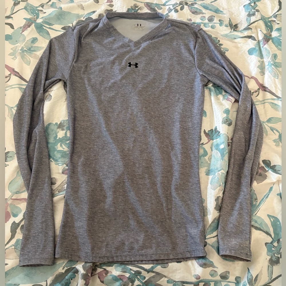 Under Armour Youth Long Sleeve V-Neck Shirt – Heather Gray – Size Sm